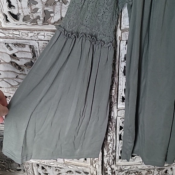 Easel Womens Sage Green Lace Detail Bell LongSleeve Tunic Blouse Oversized Small - Picture 3 of 8
